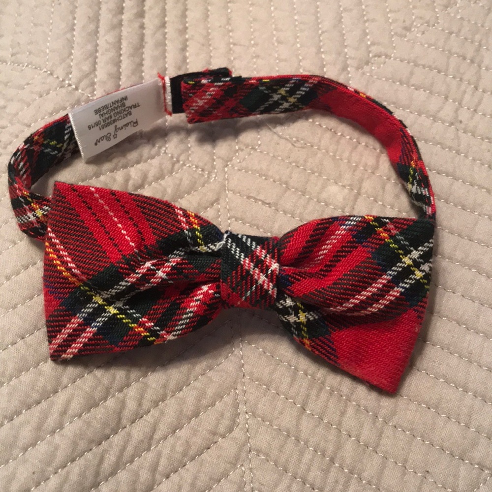 Plaid bow tie